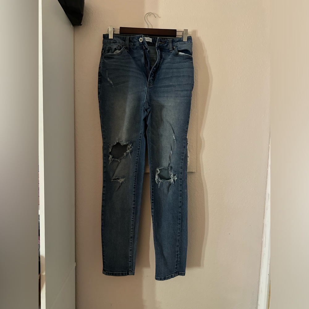 STRAIGHT LEG JEAN